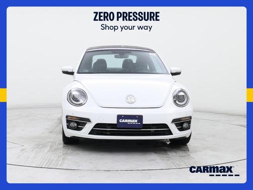 White 2018 Volkswagen Beetle SE