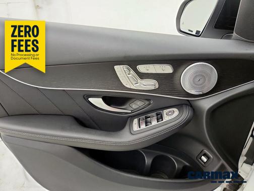 White 2021 Mercedes-Benz GLC 300