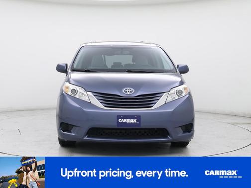 2017 Toyota Sienna LE