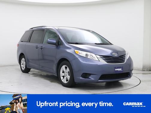 2017 Toyota Sienna LE