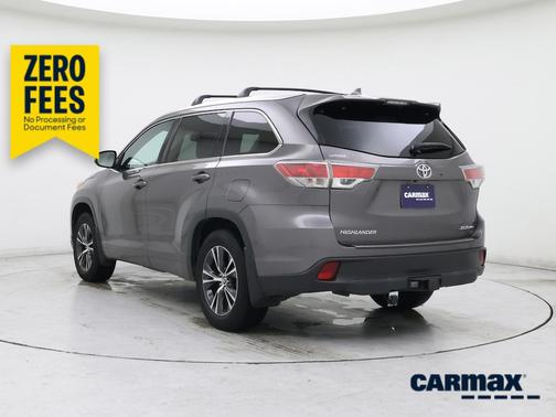 Gray 2016 Toyota Highlander XLE