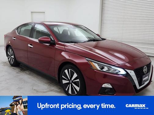 Red 2021 Nissan Altima SL