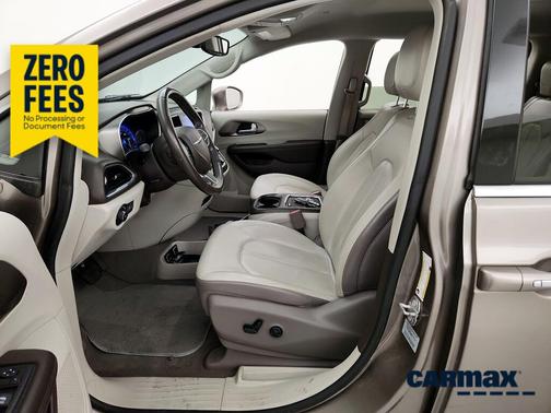 Gold 2017 Chrysler Pacifica Touring L-Plus