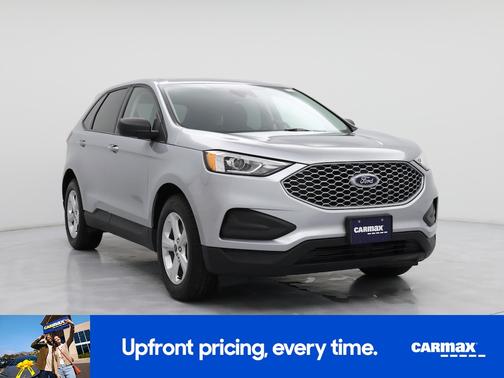 Silver 2024 Ford Edge SE