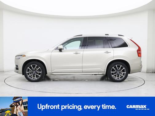 2016 Volvo XC90 T6 Momentum
