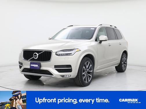 2016 Volvo XC90 T6 Momentum