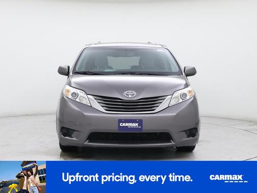 2016 Toyota Sienna LE