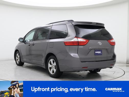2016 Toyota Sienna LE