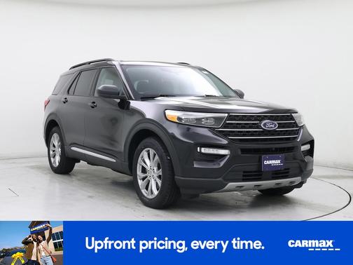 Black 2021 Ford Explorer XLT