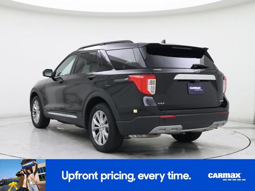 Black 2021 Ford Explorer XLT