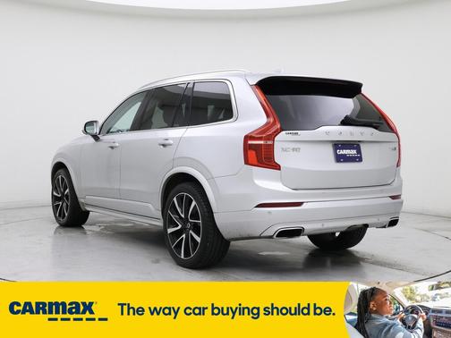 2020 Volvo XC90 T6 Momentum
