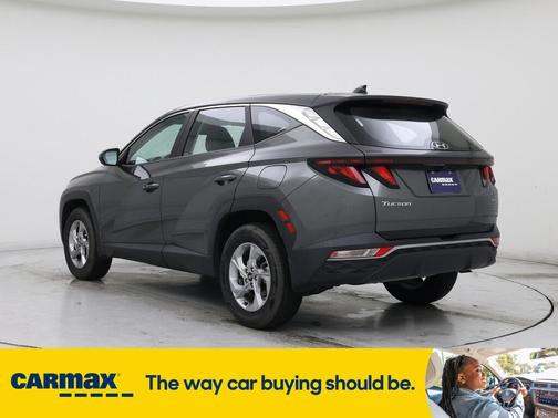 2022 Hyundai TUCSON SE