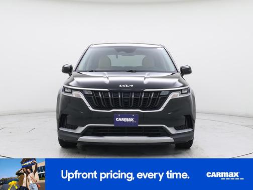 Black 2022 Kia Carnival LX
