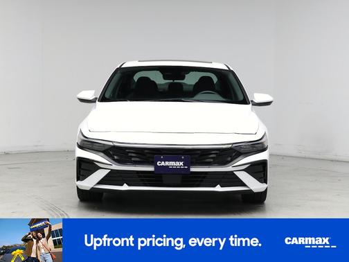 White 2025 Hyundai ELANTRA SEL Convenience