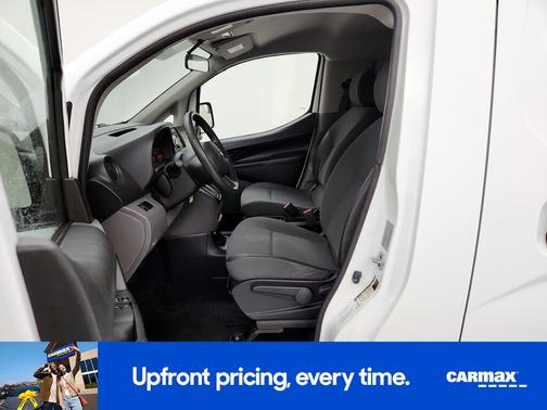 White 2017 Nissan NV200 S
