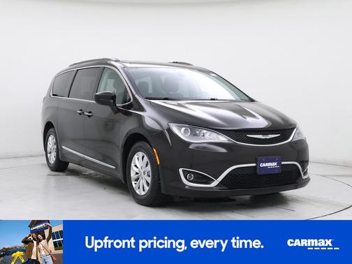 2017 Chrysler Pacifica Touring Plus