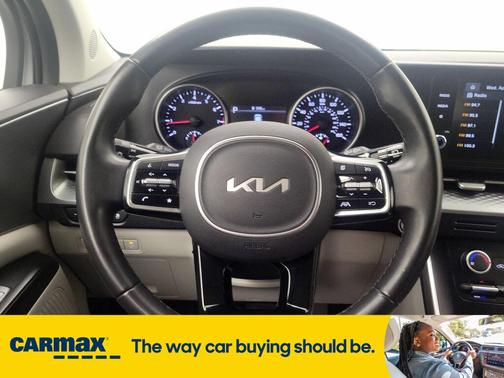 2022 Kia Carnival LXS
