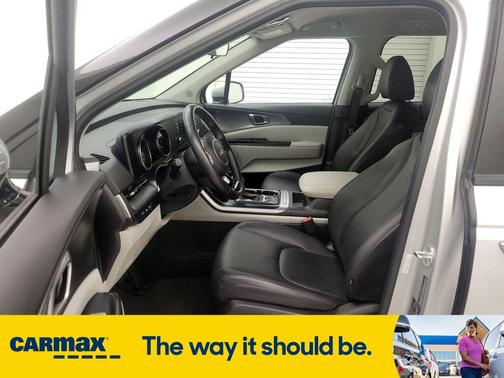 2022 Kia Carnival LXS