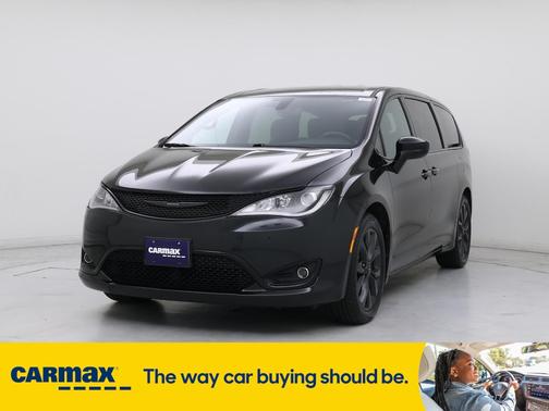 2020 Chrysler Pacifica Touring