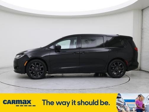 2020 Chrysler Pacifica Touring