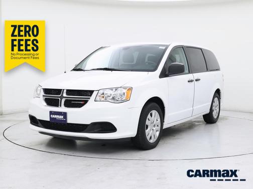 White 2019 Dodge Grand Caravan SE