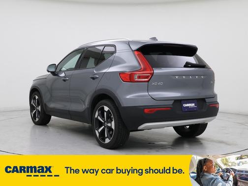 2019 Volvo XC40 T5 Momentum