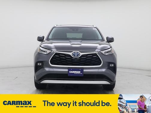 2021 Toyota Highlander Hybrid Platinum