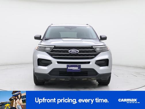 Silver 2024 Ford Explorer XLT