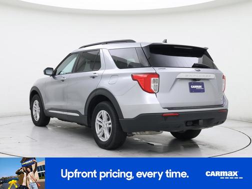 Silver 2024 Ford Explorer XLT