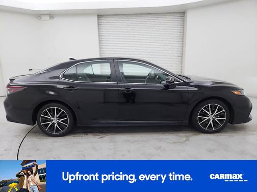 Black 2023 Toyota Camry SE