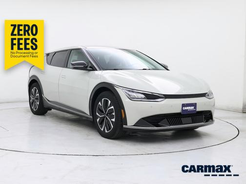 White 2023 Kia EV6 Wind