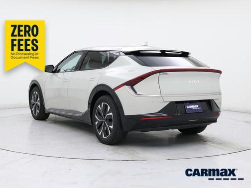White 2023 Kia EV6 Wind