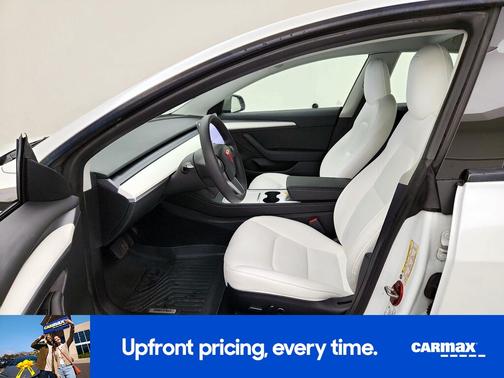 White 2022 Tesla Model 3