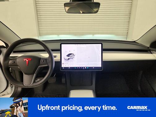 White 2022 Tesla Model 3