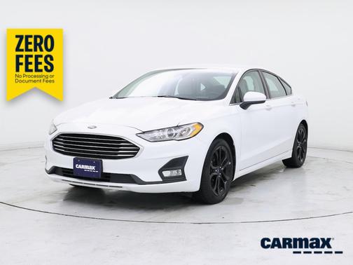 White 2019 Ford Fusion SE