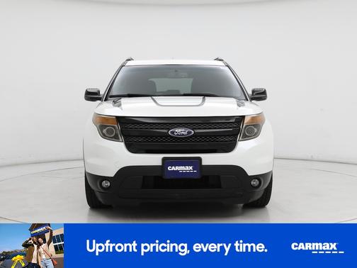 White 2014 Ford Explorer XLT