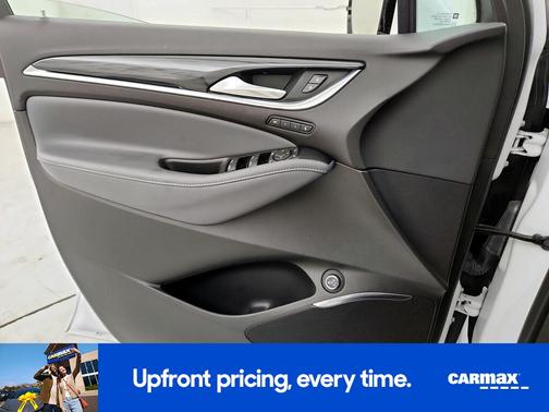 White 2024 Buick Enclave Premium