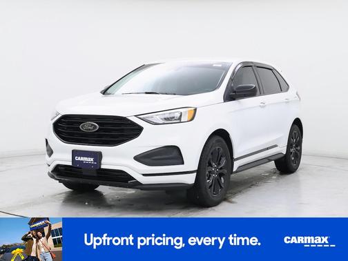 White 2022 Ford Edge SE