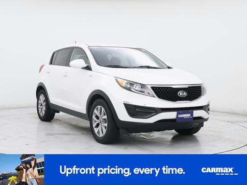 White 2016 Kia Sportage LX