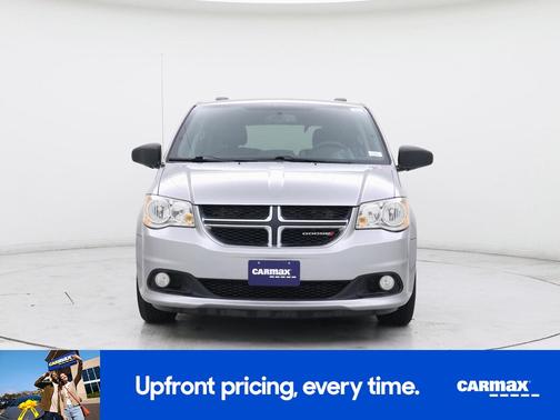 Gray 2018 Dodge Grand Caravan SXT