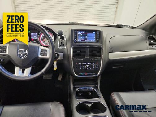 Black 2018 Dodge Grand Caravan GT