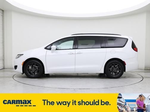 2020 Chrysler Pacifica Touring