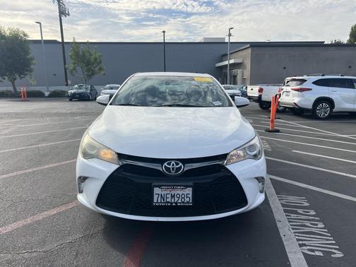 2015 Toyota Camry SE