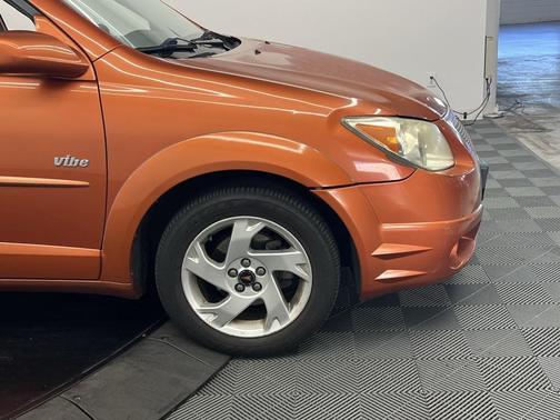 2005 Pontiac Vibe Base