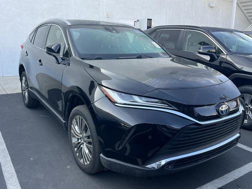 2022 Toyota Venza LE