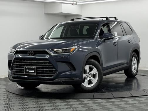 2026 Toyota Highlander LE