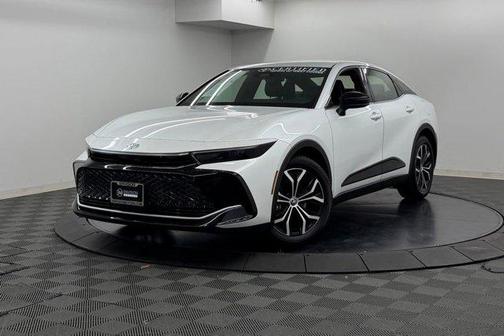 Oxygen White 2026 Toyota Crown XLE