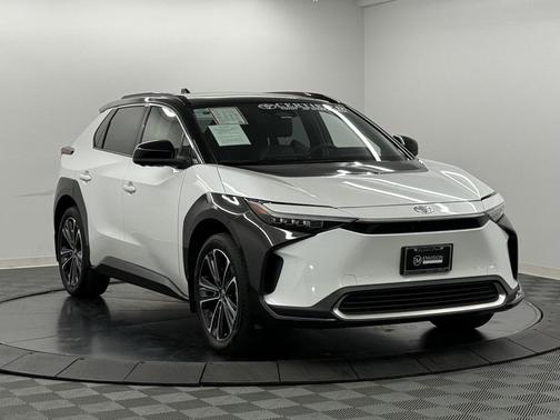 2023 Toyota bZ4X Limited