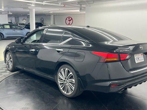 2023 Nissan Altima 2.5 SL