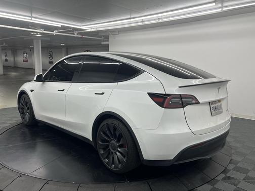 2022 Tesla Model Y Performance Dual Motor All-Wheel Drive